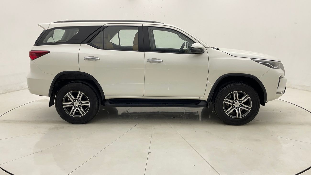 تويوتا فورتونر EXR 2.7 | بدون دفعة مقدمة | اختبار القيادة في المنزل