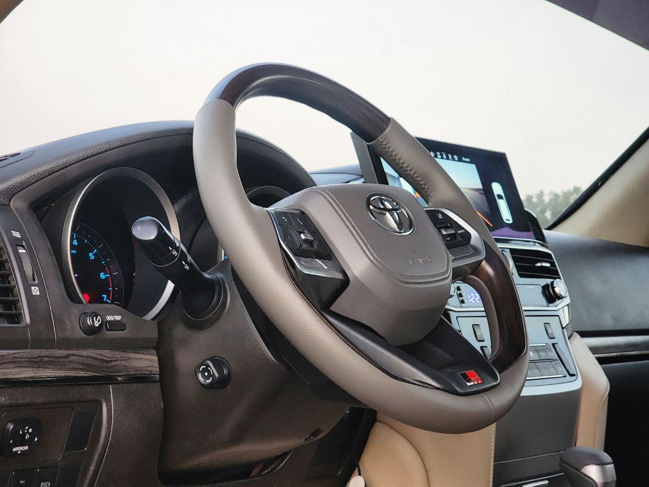 تويوتا لاند كروزر VX.R V8 upgrade 2024