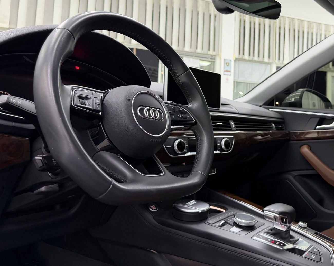 Audi A5 40 TFSI S-LINE 40 TFSI Sport 2.0L