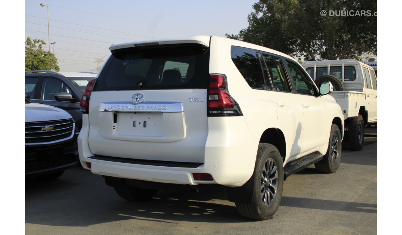 Toyota Prado TXL 2.7L V4 / 2012 GCC IN EXCELLENT CONDITION (LOT # 7955)