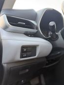 تويوتا هايلاندر  2020 Toyota Highlander Full Option 3.5L V6 - SunRoof - Full Radar System - 7 Seater - Push Start