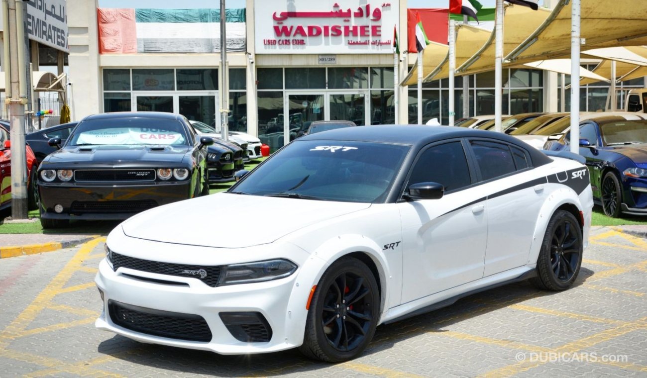 Dodge Charger Charger R/T Hemi V8 2016/SRT Body Kit/Leather Seats/Very Good Condition