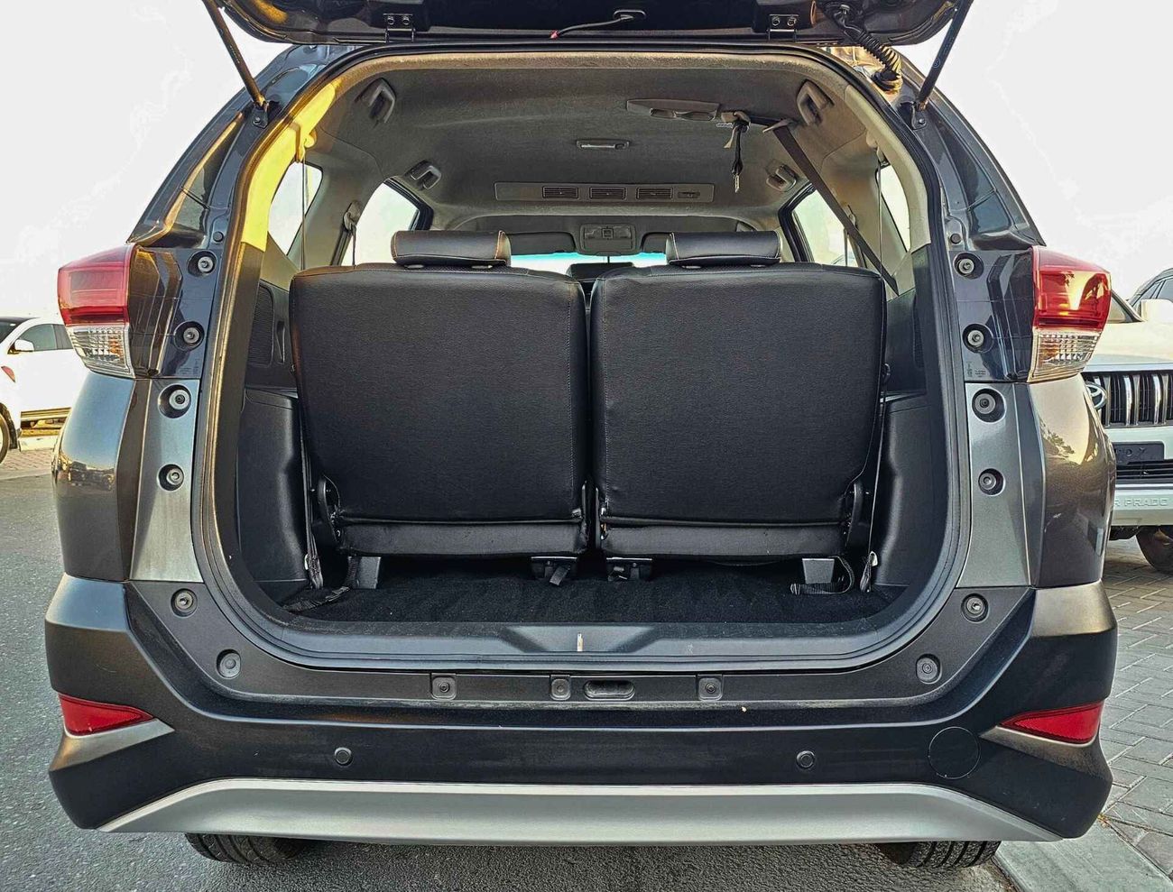 Toyota Rush / 7 SEATER/ LEATHER/ FULL OPTION/ LOT#3866