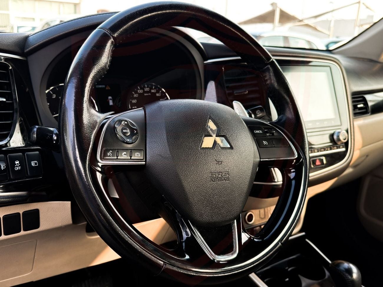 Mitsubishi Outlander GLX HIGHLINE LEATHER Mitsubishi Outlander | 2.5 L | 2020 | GCC | Accident-Free |  In Excellent Condition | 655 P.M