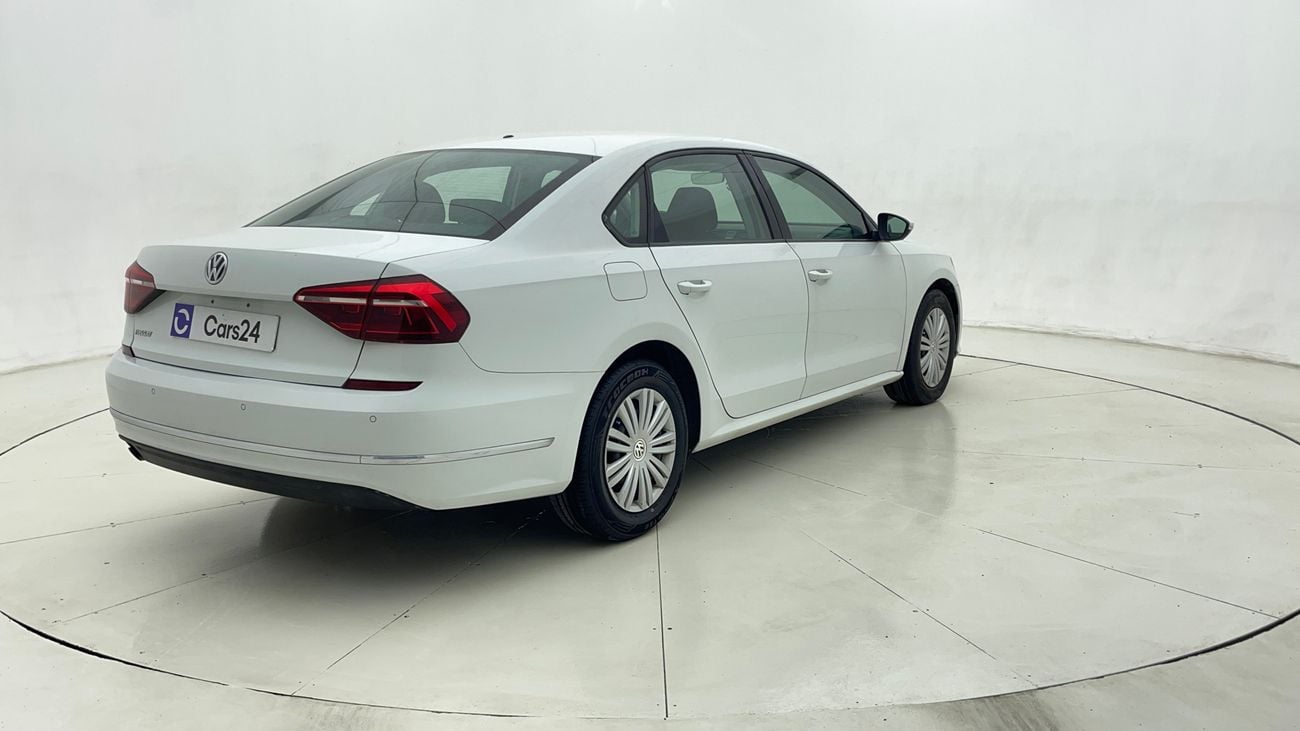 فولكس واجن باسات 2018 S | AED 673/Month | 0 DP | 30 Day Return | Warranty | Service History