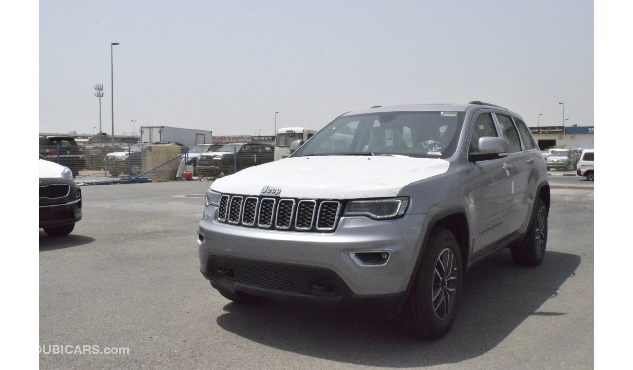 جيب جراند شيروكي نموذج JEEP 2019 ، ناقل الحركة الأوتوماتيكي LAREDO لسيارات الدفع الرباعي فقط من أجل تصدير اللون الفضي