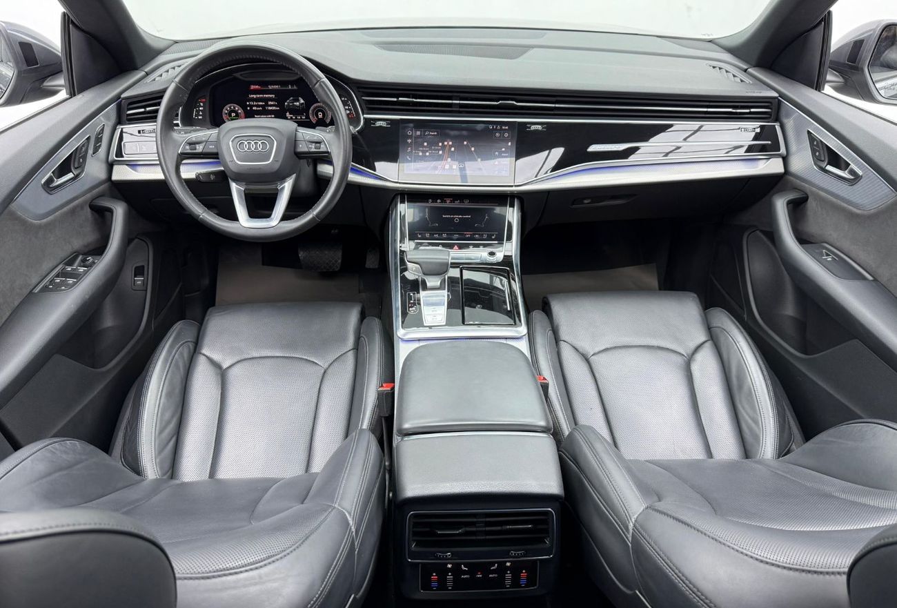 Audi Q8 55 TFSI quattro S-Line 3.0L (340 HP) 2019 Audi Q8 55 TFSI Quattro S-Line, Audi Service Pack, Warrant