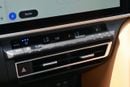 Toyota Camry LIMITED HEV Toyota Camry Limited 2.5L Hybrid, Model 2025, Color White