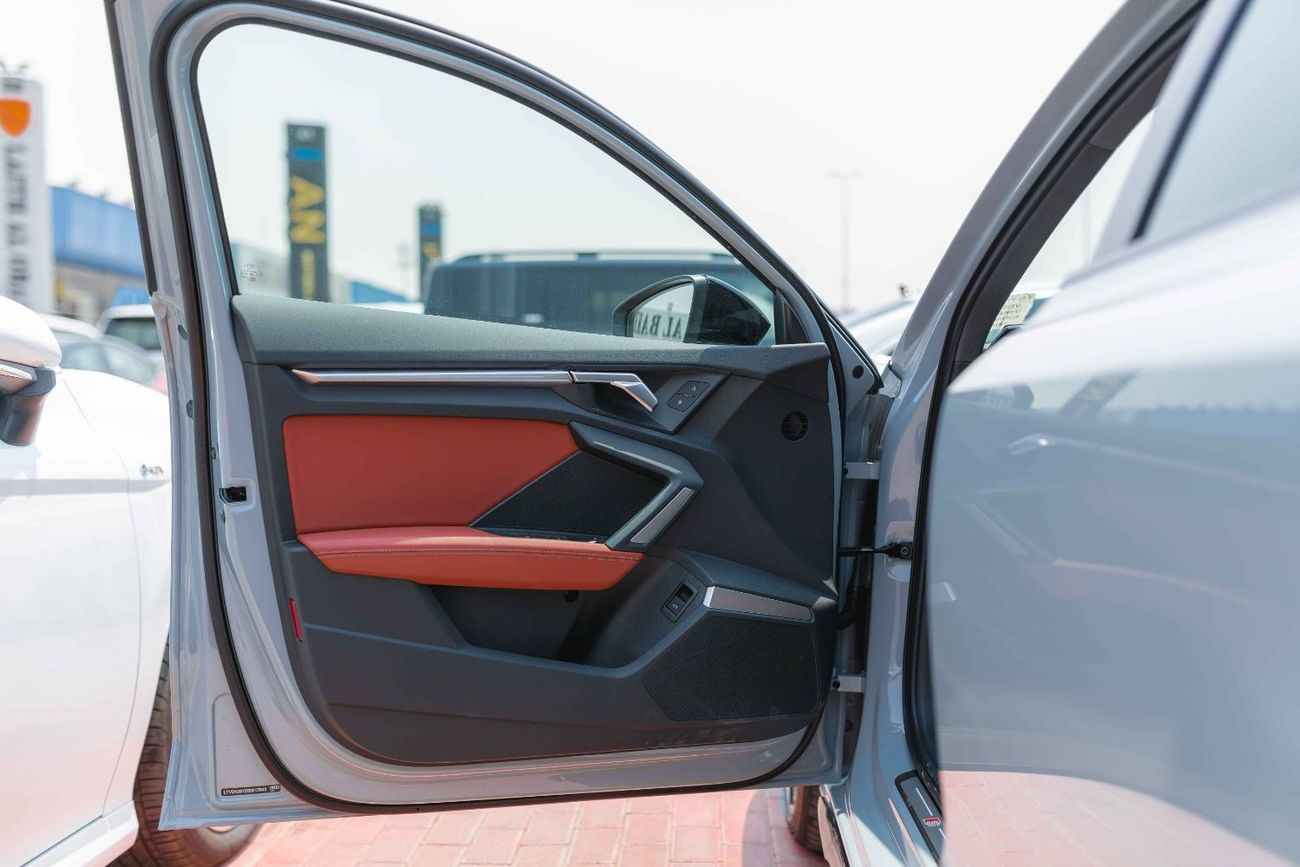 Audi A3 Audi A3 1.5T 35 TFSI S-Tronic Sedan 2025 (Nardo Grey)