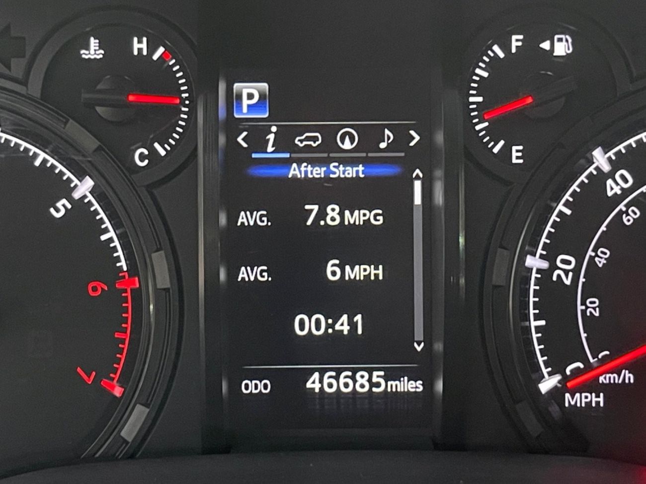 Toyota 4Runner 2021 TOYOTA 4RUNNER 7 SETTER SR5 4x4 LEATHER SEAT IMPORTED FROM USA VERY CLEAN CAR INSIDE AND OUT SI