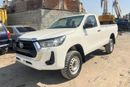 Toyota Hilux diesel ,2.8 liter ,right hand drive ,single cabin ,4wd ,2017 ,only for export available