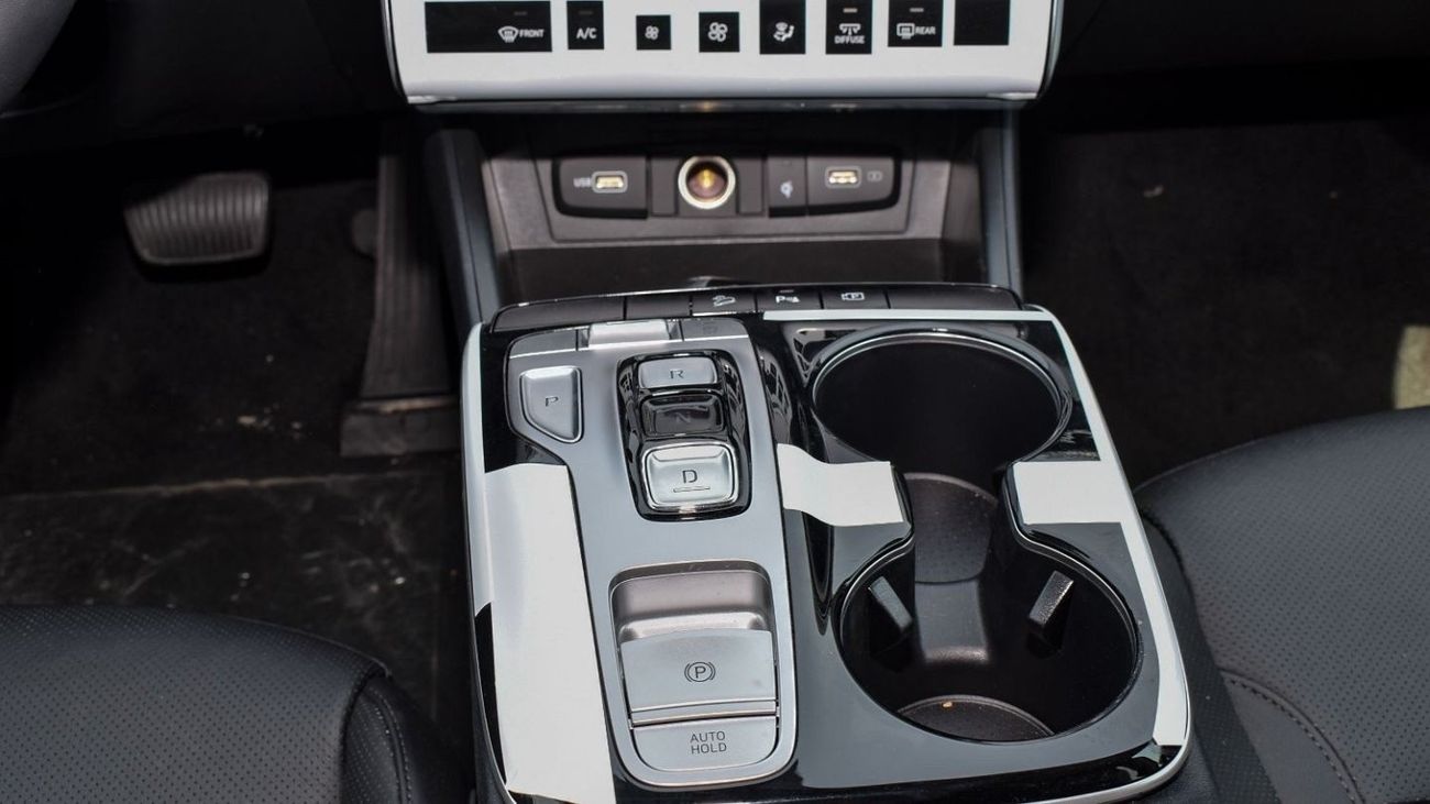 Hyundai Tucson 1.6T - Radar - Panoramic sunroof - 19" Alloy - DVD - Leather Seats - Electric seats