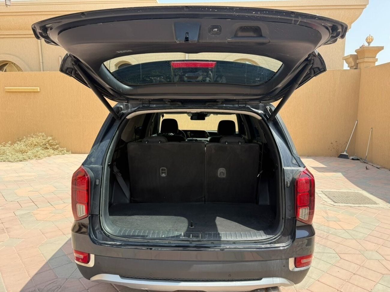 Hyundai Palisade Premium 6 seats
