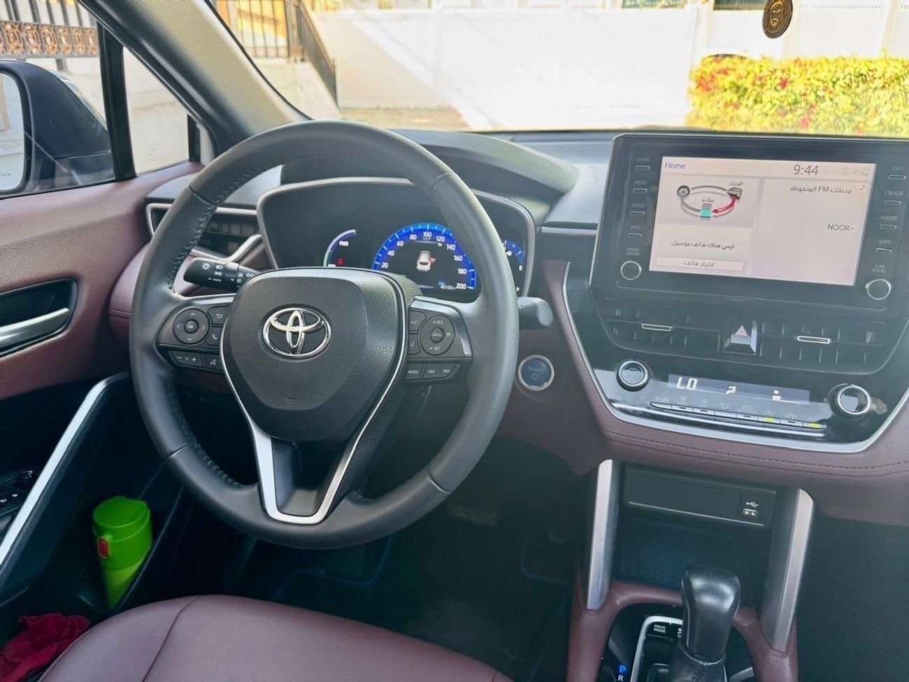 تويوتا كورولا كروس Top OF Range Corolla Cross 1.8L 2023 GCC (Hybrid) FULL OPTION