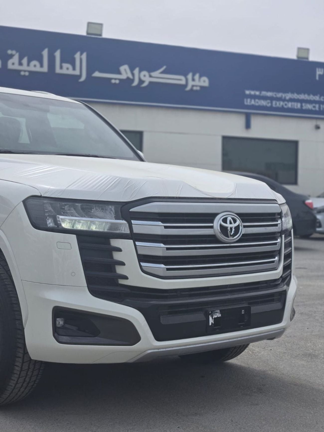 Toyota Land Cruiser LC 300 GXR 3.5L HYBRID A/T 7 SEATER