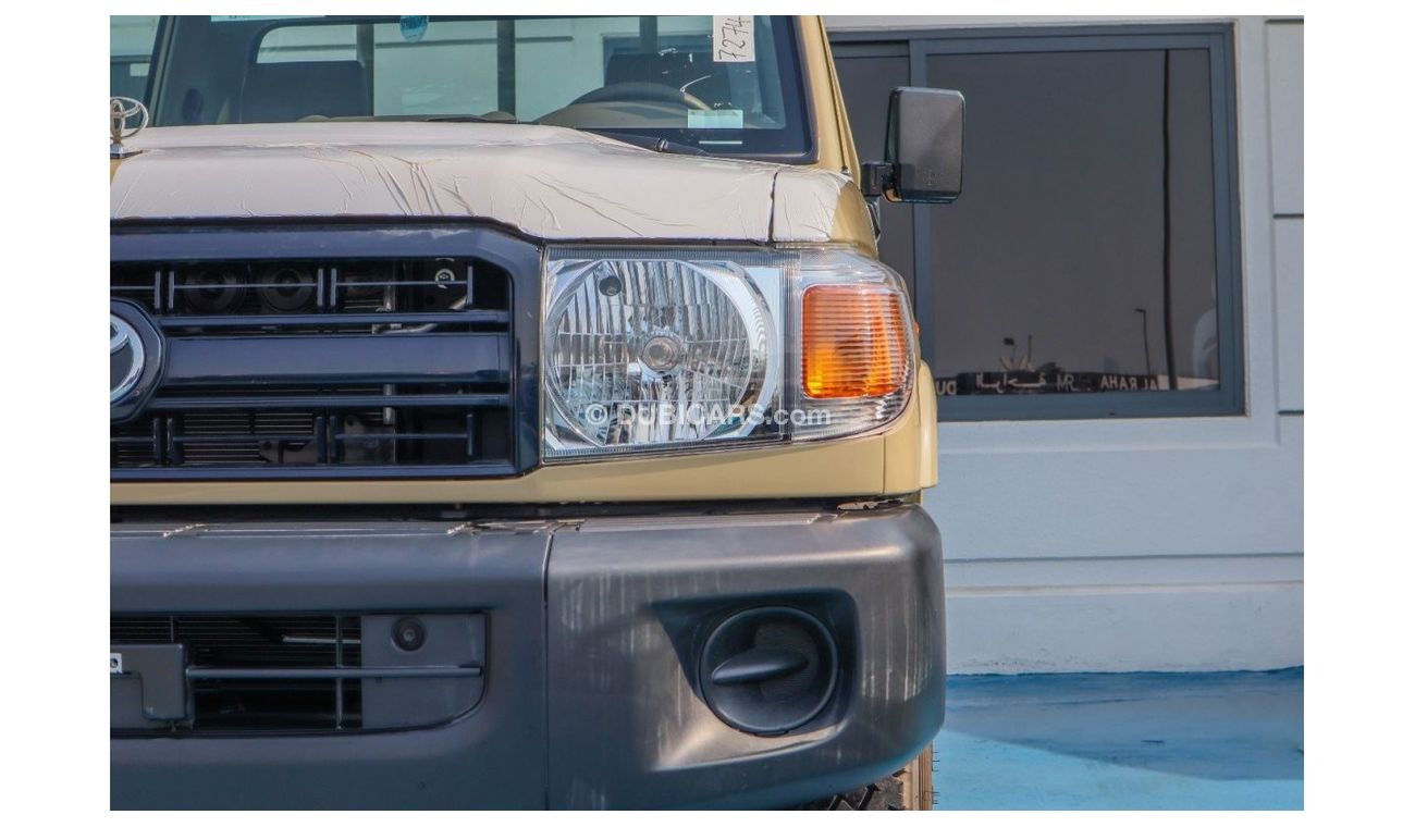 Toyota Land Cruiser Pick Up Toyota LC Pick Up Single Cabin 4.0L, Petrol, Year: 2023