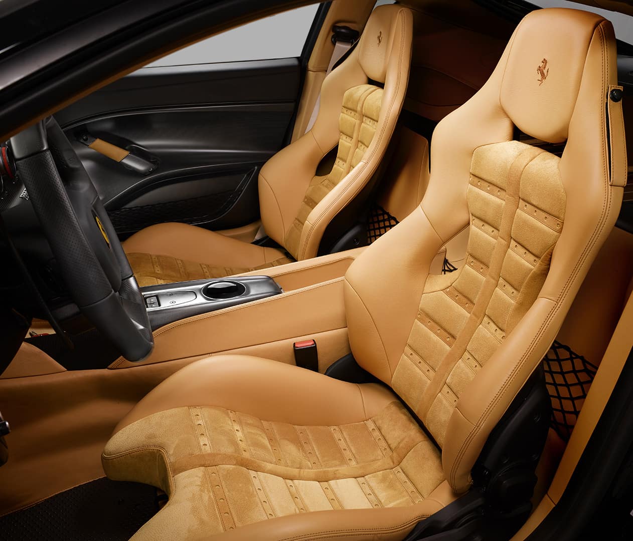 Ferrari F12 interior - Seats