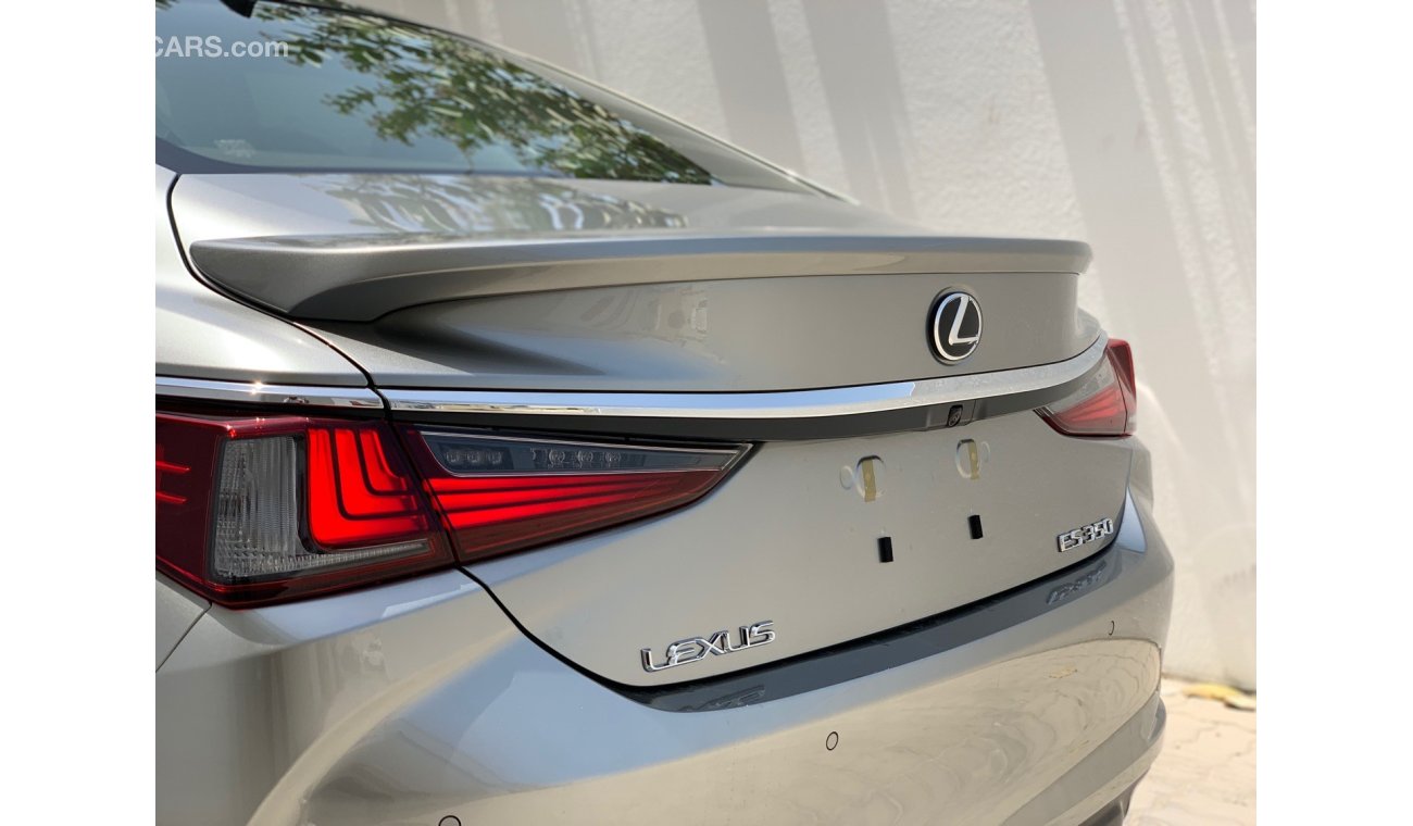 Lexus ES350 MID OPTION 2021 PANORAMIC / BLINDSPOT/ NAVIGATION ( RAMDAN OFFERS ) PRODUCTION 2021