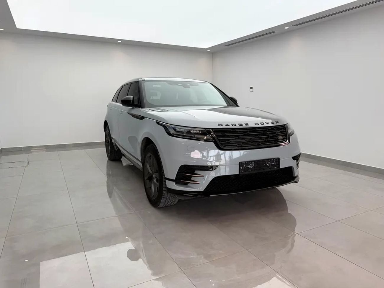لاند روفر رينج روفر فيلار P250 SE 2.0L European Specs - Brand