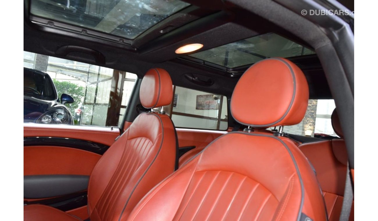 Mini Cooper S Exterior: Blue Interior: Black Kilometer: 55000 Model Year: 2010  Specification: