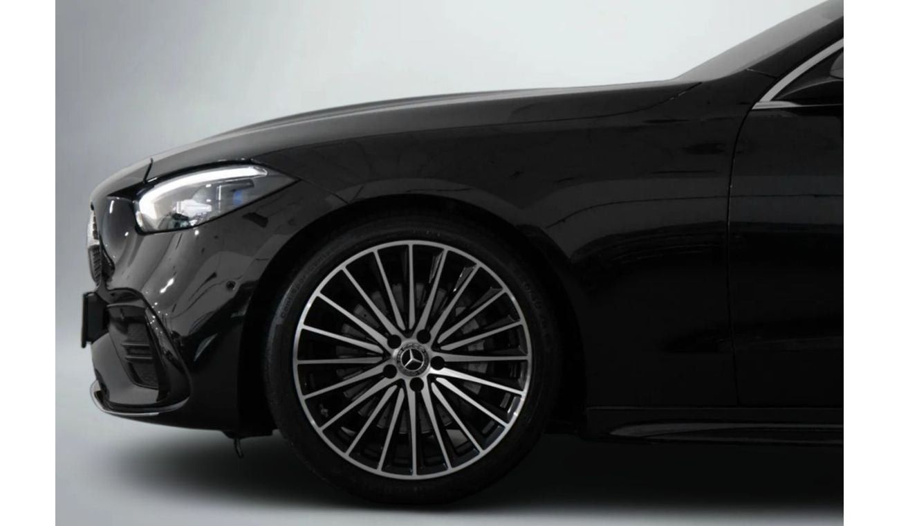 Mercedes-Benz C 200 Premium 2.0L Premium Plus / Full-Service History and Warranty