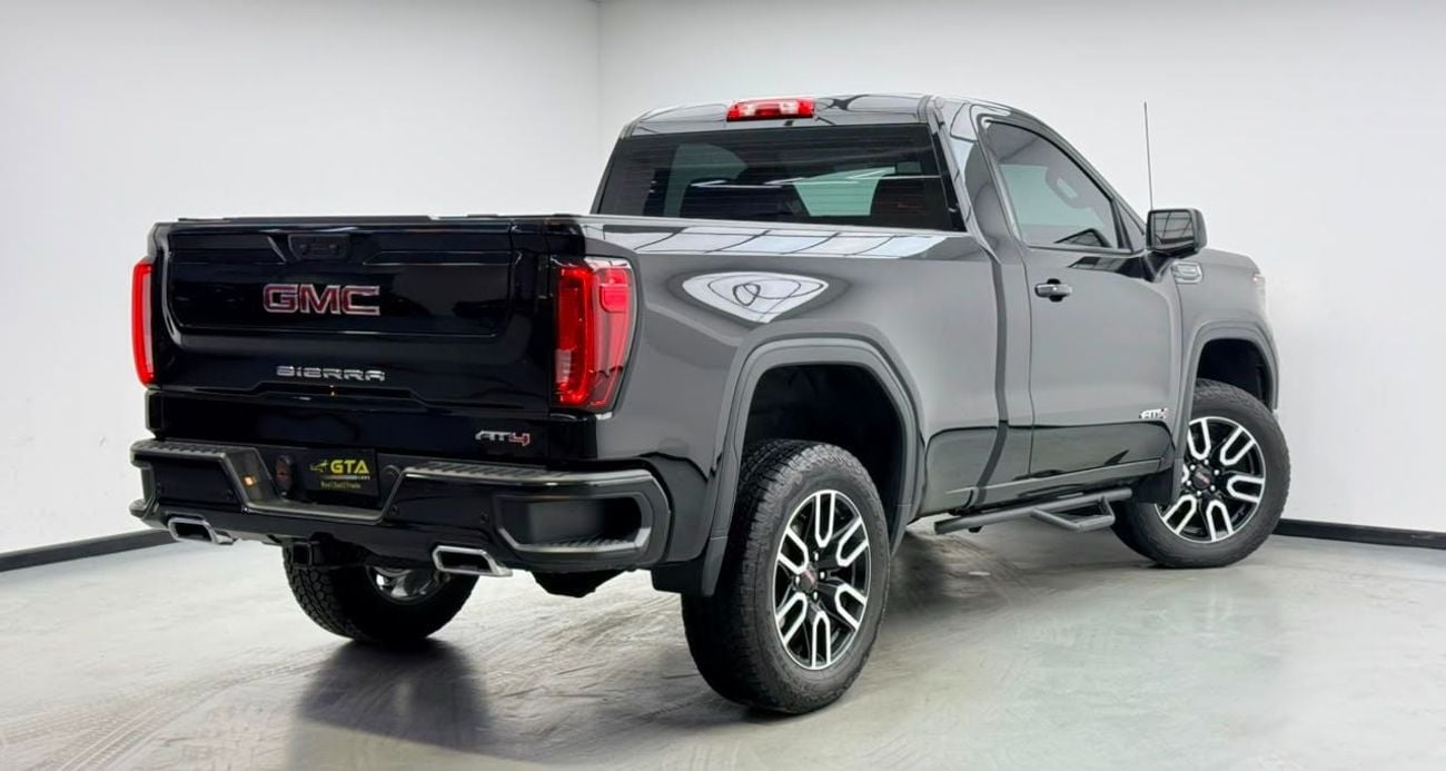 GMC Sierra 2025 GMC Sierra AT4, Oct/2028 GMC Warranty, GMC Full Service History, GCC