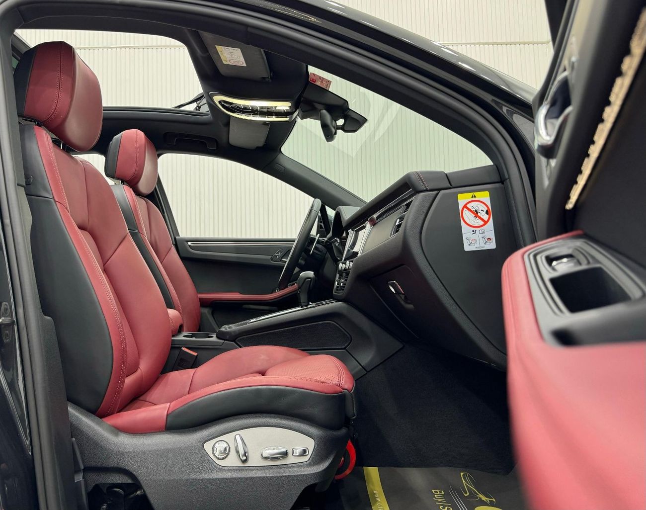 بورش ماكان Std 2.0L (260 HP) 2022 Porsche Macan, November 2025 Porsche Warranty, Full Porsche Service History, 