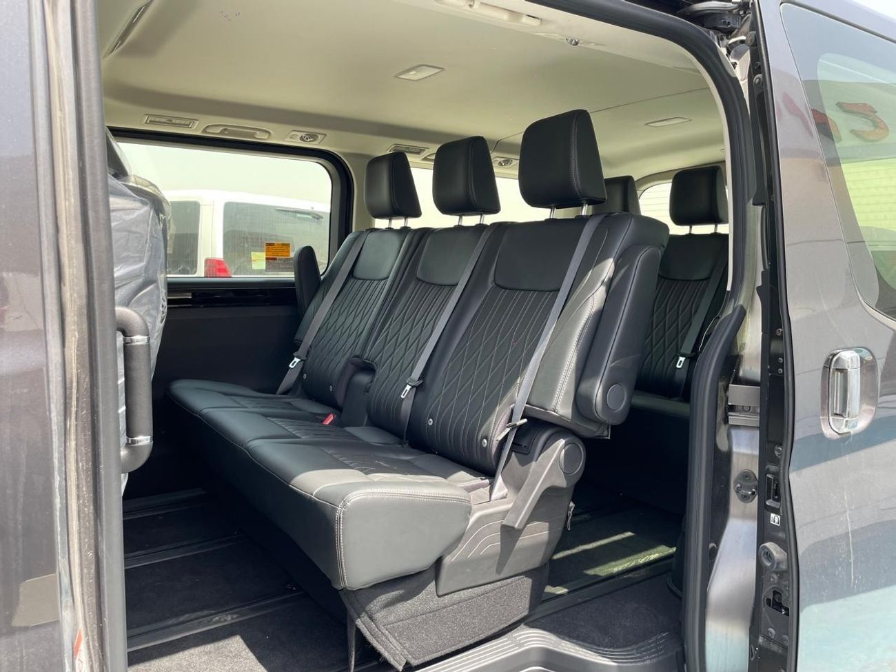 Toyota Granvia Toyota Granvia 2.8L Turbo Diesel!!! 2022 Best price for export!!!