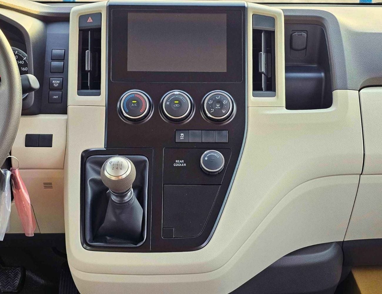 Toyota Hiace GL TOYOTA HIACE HIGHROOF GL / M/T / 2.8L V4 DIESEL / DVD CAMERA / 13 SEATER (CODE# HRDMGLJ )