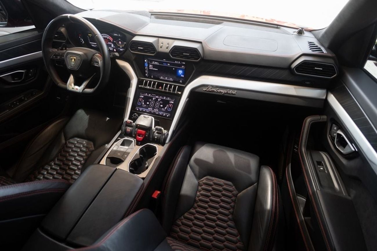 Lamborghini Urus STD 4.0T V8