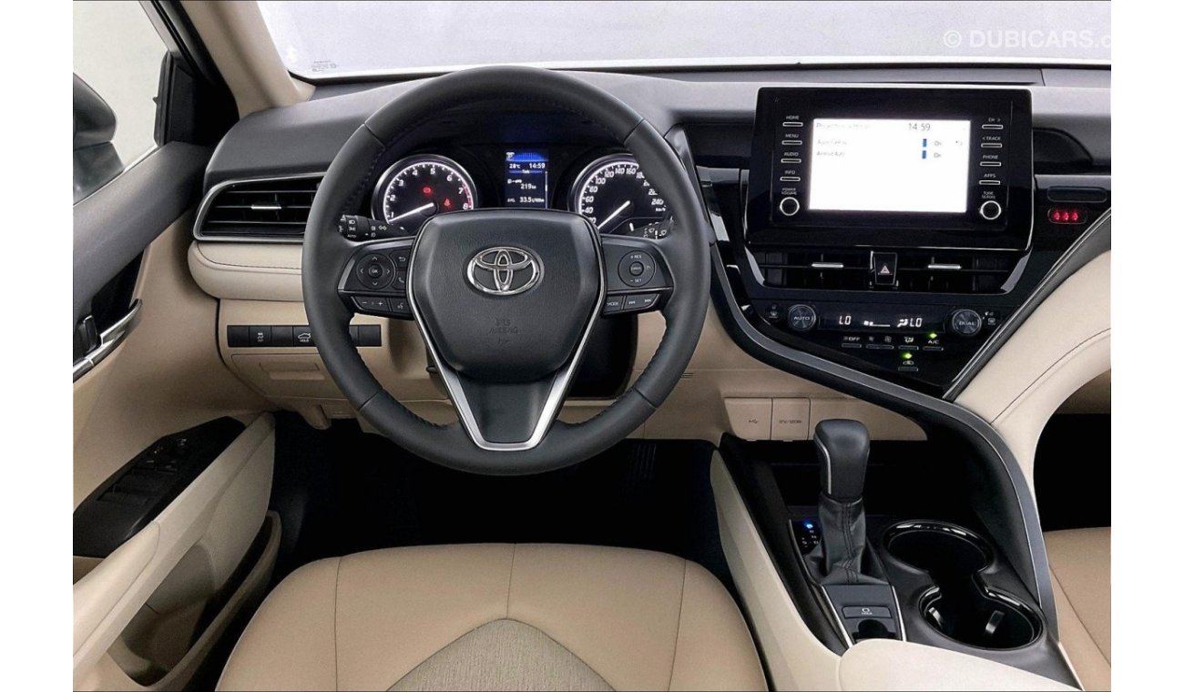 Toyota Camry SE | 1 year free warranty | 1.99% financing rate | Flood Free