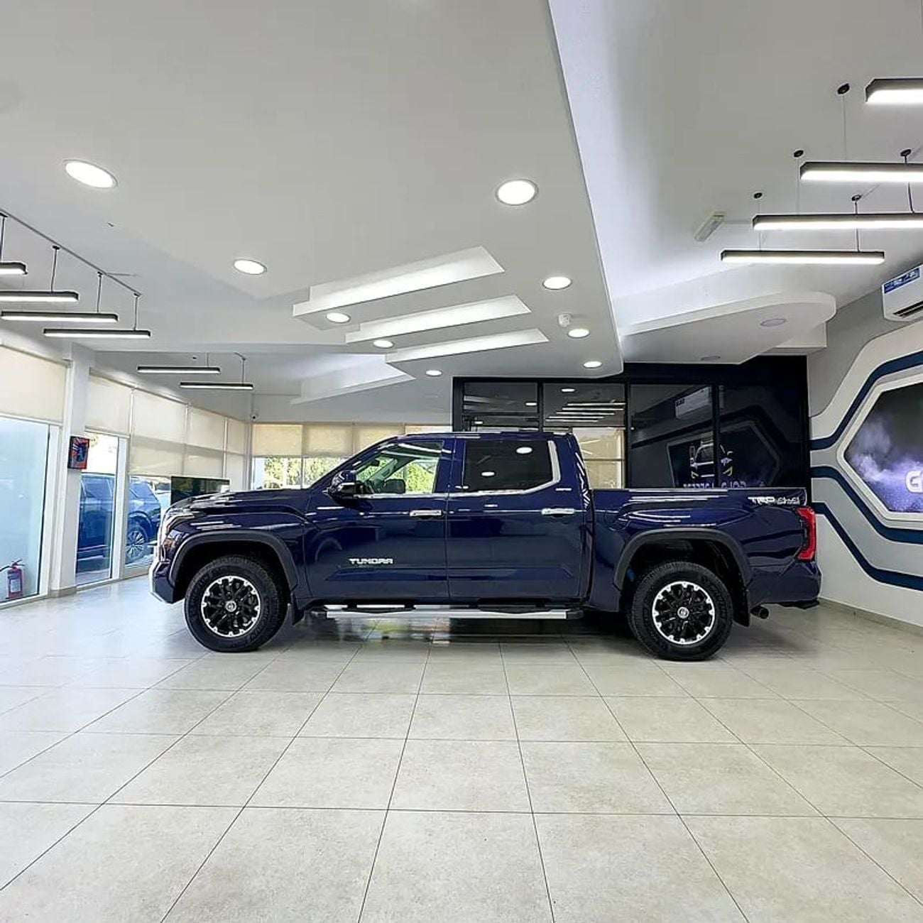 تويوتا تاندرا Crewmax Limited 5.7L TRD Package