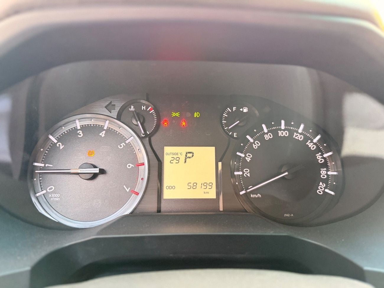 تويوتا برادو GXR 2.7L (164 HP) 4WD (7 Seater)