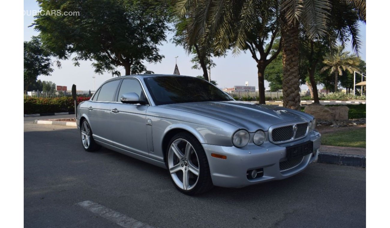 Jaguar XJ SOVERIGN 2009 GCC  SPECS