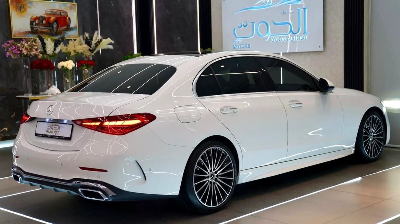 مرسيدس بنز C 200 AMG ELITE MERCEDES C200 || SERVICE CONTRACT || TOP RANGE || GCC || LUXURY || ACCIDENTS FREE || F.S.H
