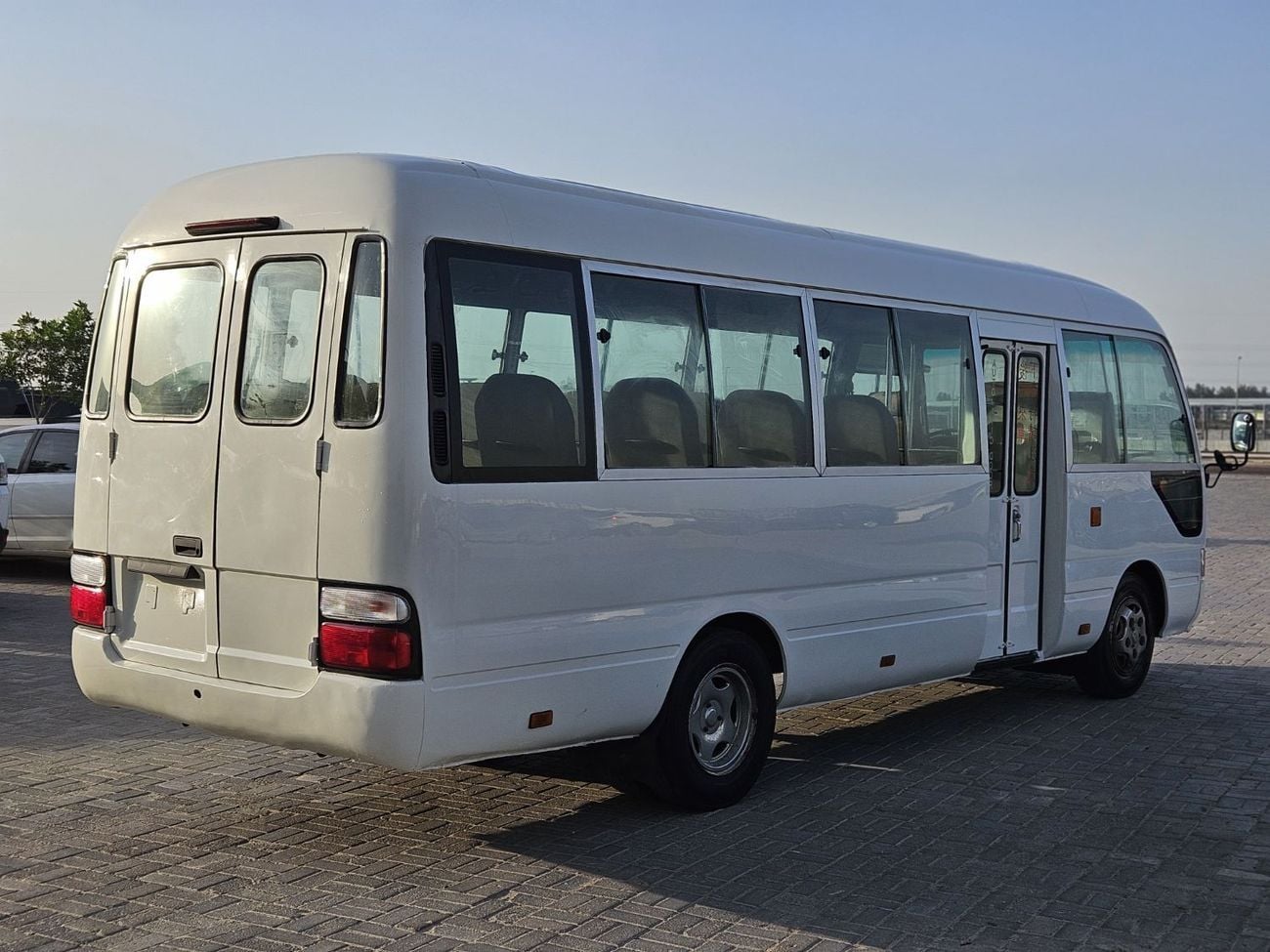 Toyota Coaster LWB Toyota coaster diesel 30 seaters 2008 LHD white in colour