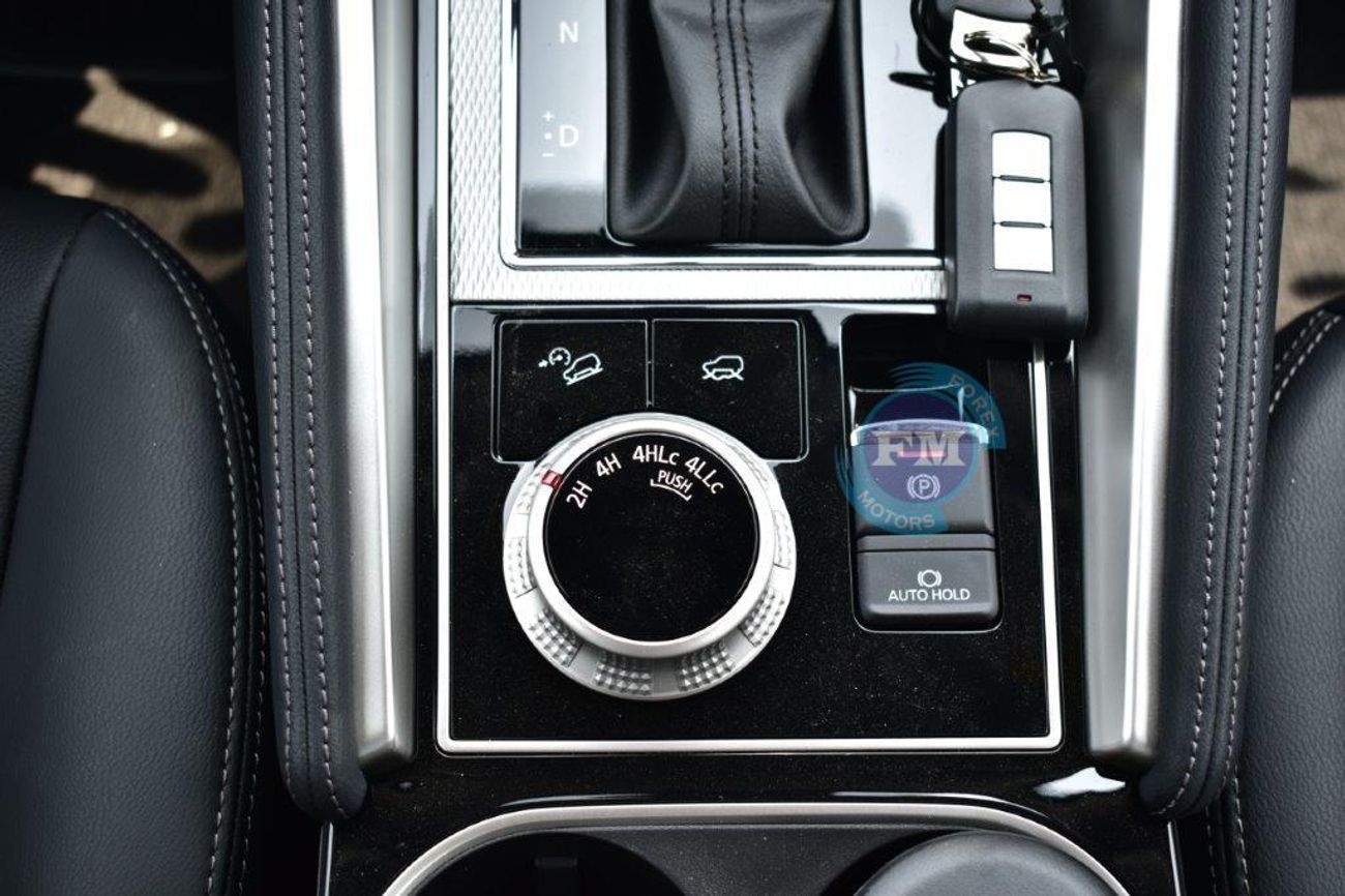 Mitsubishi Montero GLS P Line 3.0L Petrol 4WD 7 Seat Automatic