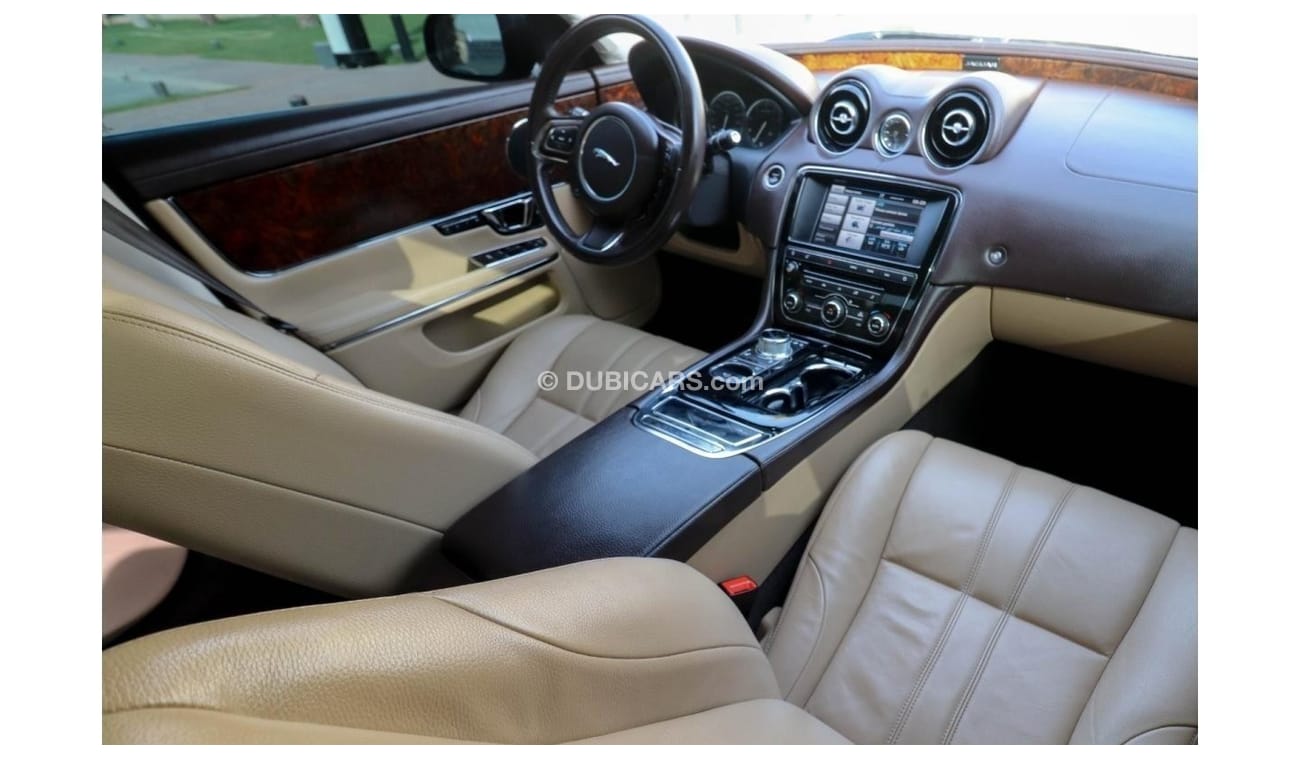 Jaguar XJ Luxury X351