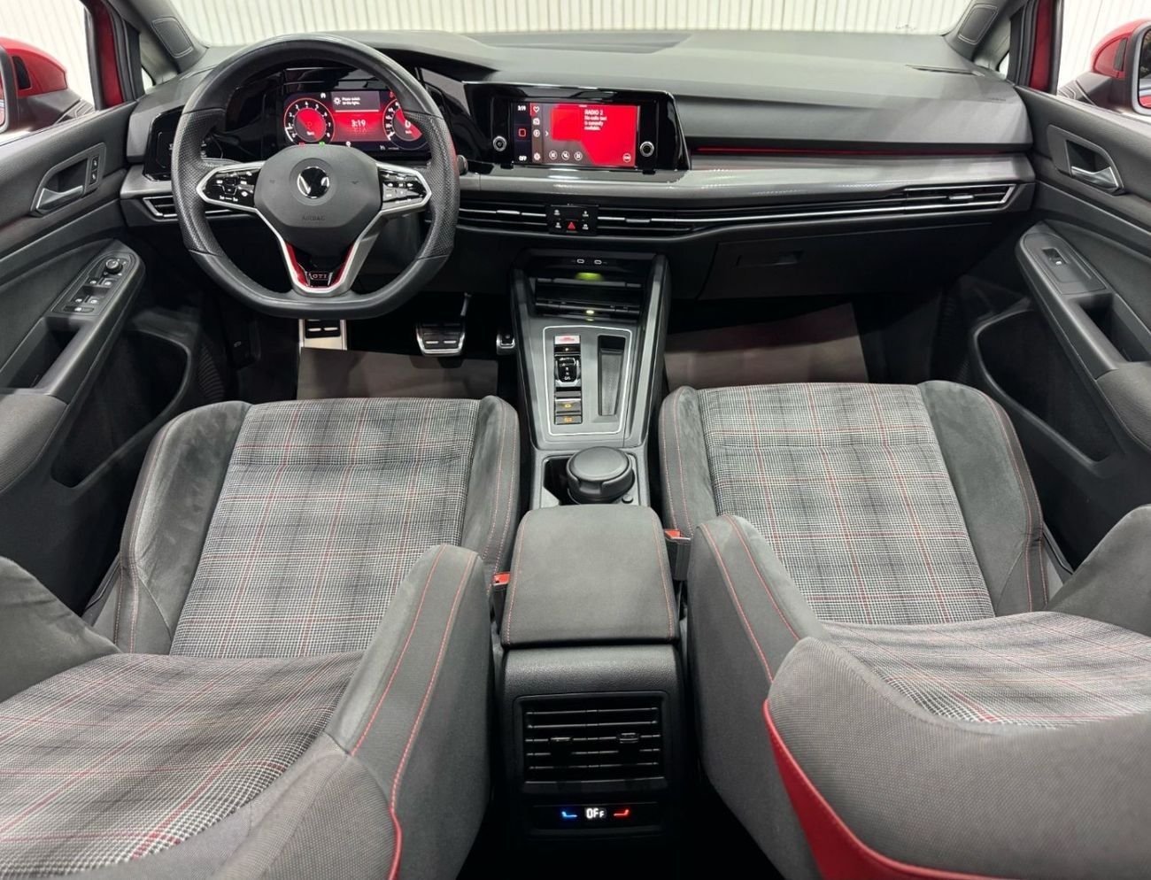 Volkswagen Golf GTI P1 2.0T 2022 Volkswagen Golf GTI, 2025 Volkswagen Warranty, Full Volkswagen Service History, Low Kms