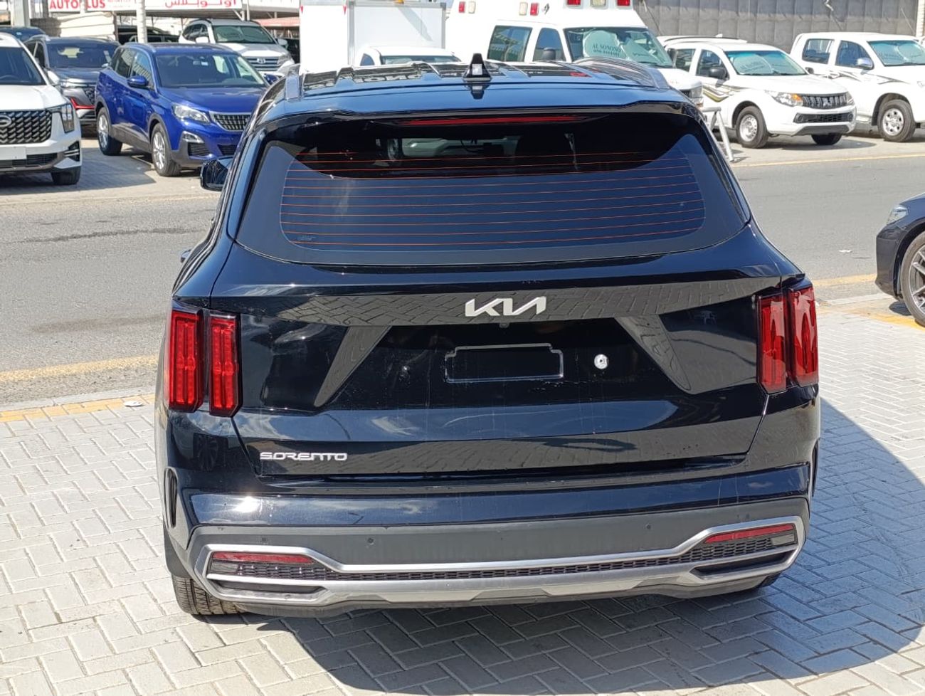 Kia Sorento Base 2.4L AWD Base 2.2L AWD