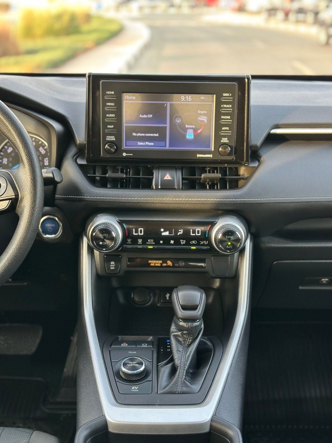 تويوتا راف ٤ XLE 2.5L