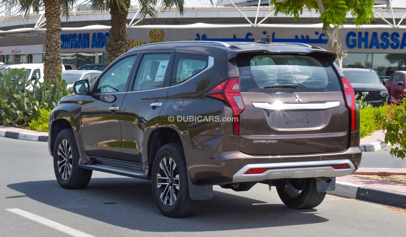 ميتسوبيشي مونتيرو Sport