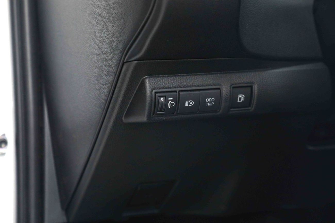 Toyota Levin 2025 TOYOTA LEVIN LUXURY 1.8 - Hybrid - WHITE inside BLACK | Export Only