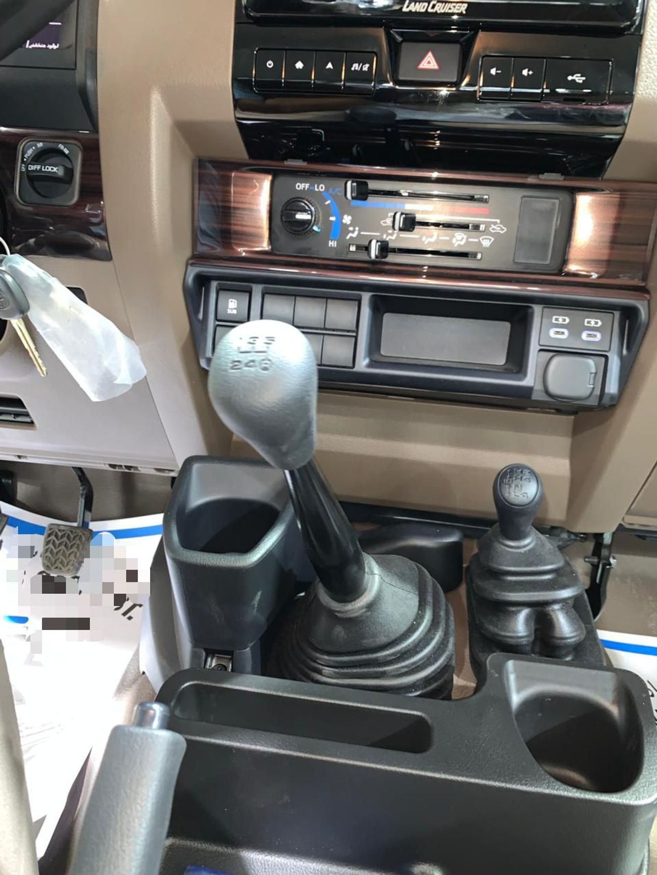 تويوتا لاند كروزر بيك آب LX 2.8L  DIESEL SINGLE CABIN