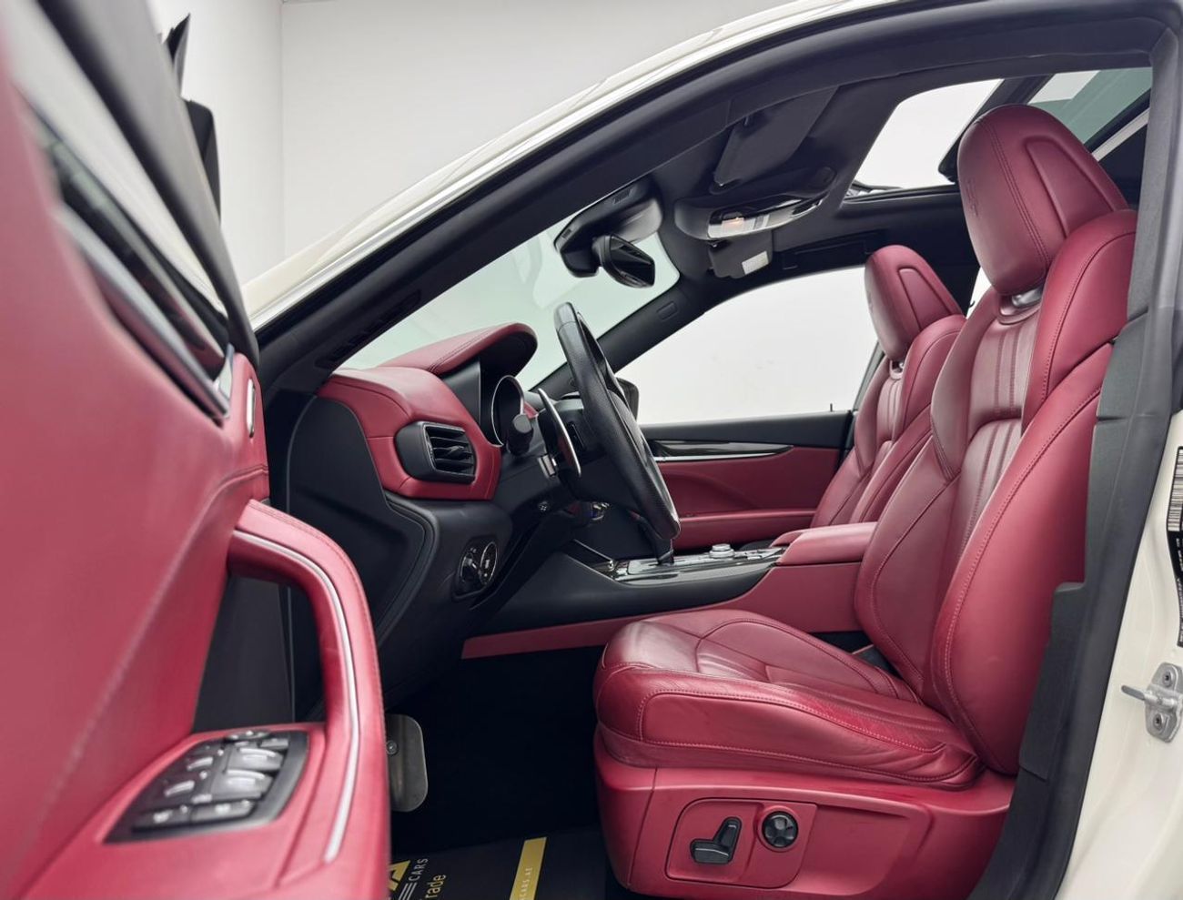 Maserati Levante S 3.0L (424 HP) 2017 Maserati  Levante S, Service History, Excellent Condition, Low Km, GCC