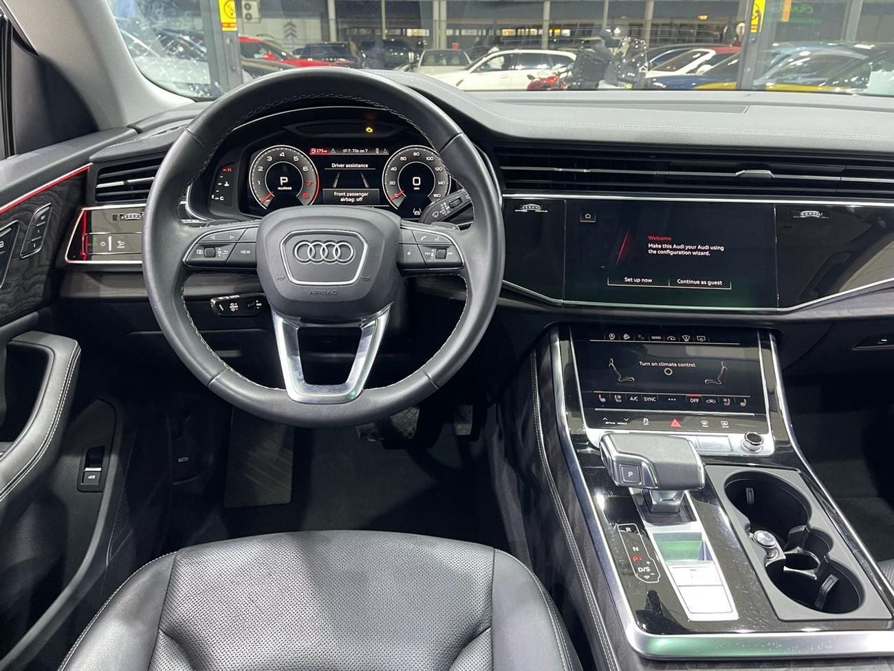 Audi Q8 55 TFSI quattro (340 HP)