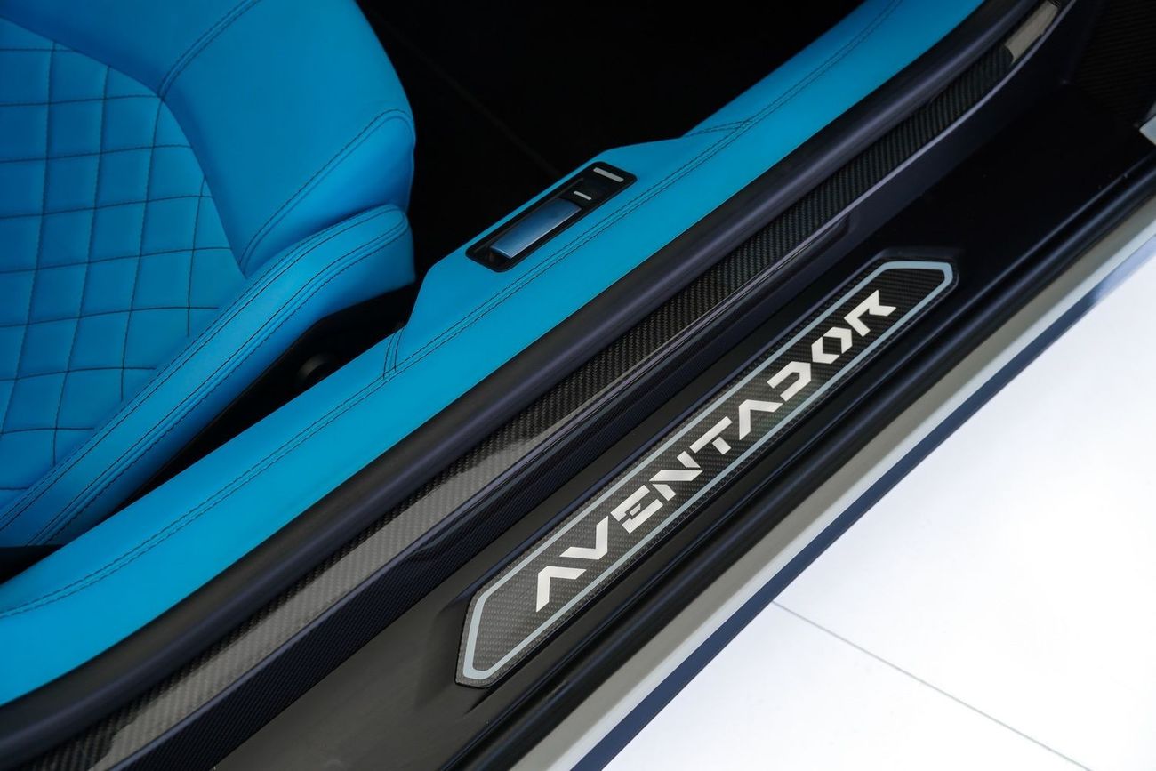 لامبورغيني أفينتادور 6.5L V12