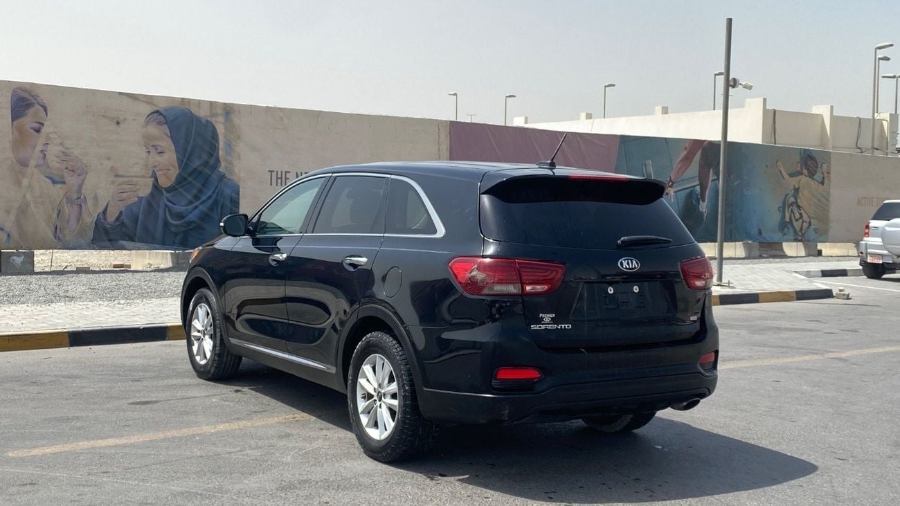 Kia Sorento Base 2.4L FWD