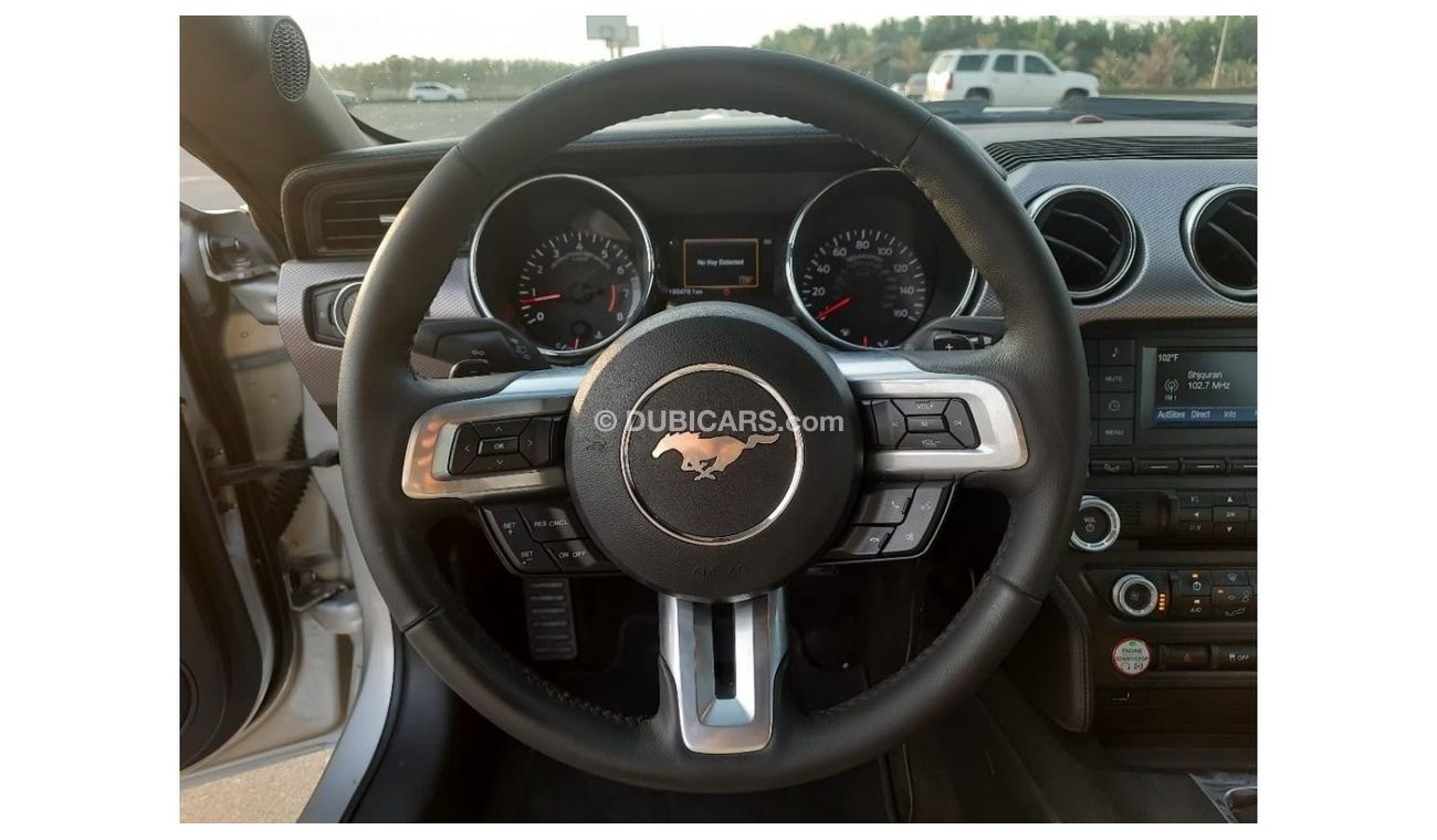 Ford Mustang GT Ford Mustang mobile 2016 Excellent Conditio  (USA - SPEC)  VERY GOOD CONDITION