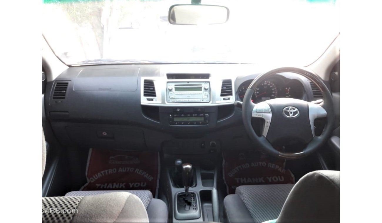 تويوتا هيلوكس Toyota Hilux RIGHT HAND DRIVE (Stock no PM 775)